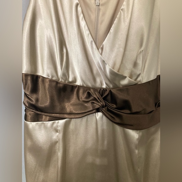 ELIZA J  2Tone Satin Dress NWT - Picture 2 of 8